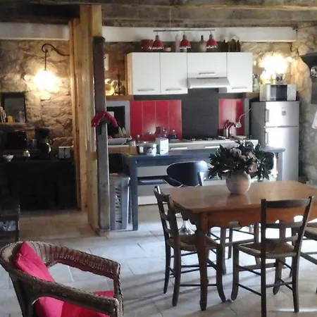 Chambres D'hotes Au Chateau Bed & Breakfast *