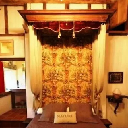 Chambres D'hotes Au Chateau فندق مبيت وإفطار Lunac
